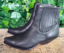 Afbeelding in Gallery-weergave laden, geweldig mooie uniseks laarzen van Sendra maat 41