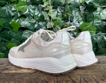 Afbeelding in Gallery-weergave laden, zo goed als nieuw sneakers van Xsensible maat 43 (wijdte GX)