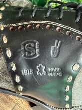 Afbeelding in Gallery-weergave laden, geweldig mooie veterschoen met python leer Sendra maat 45