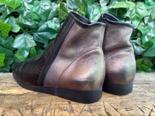 Afbeelding in Gallery-weergave laden, gewoon Nieuwe laarsjes van Arche maat 43
