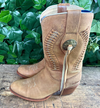 Afbeelding in Gallery-weergave laden, zo goed als nieuw mooie laars van Sendra maat 39