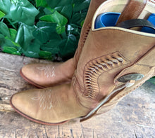 Afbeelding in Gallery-weergave laden, zo goed als nieuw mooie laars van Sendra maat 39