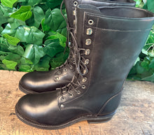 Afbeelding in Gallery-weergave laden, stoere mooie vintage biker boots van Sendra maat 45