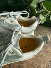 Afbeelding in Gallery-weergave laden, Nieuwe sneakers van Xsensible maat 38 (wijdte G)