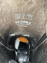 Afbeelding in Gallery-weergave laden, zo goed als nieuw mooie laars van Sendra maat 38