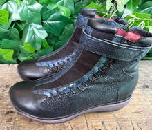 Afbeelding in Gallery-weergave laden, prachtige aparte hoge sneakers Xsensible maat 41(wijdte G)