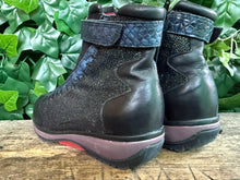 Afbeelding in Gallery-weergave laden, prachtige aparte hoge sneakers Xsensible maat 41(wijdte G)