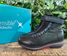 Afbeelding in Gallery-weergave laden, prachtige aparte hoge sneakers Xsensible maat 41(wijdte G)