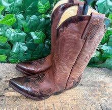 Afbeelding in Gallery-weergave laden, Nieuwe mooie laarzen van Sendra maat 41