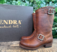 Afbeelding in Gallery-weergave laden, Nieuwe prachtige biker boots van sendra maat 37