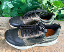 Afbeelding in Gallery-weergave laden, bijna Nieuwe sneakers van Xsensible maat 40 (wijdte HX)