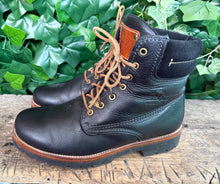 Afbeelding in Gallery-weergave laden, bijna Nieuwe boots van Panama Jack maat 44