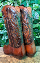 Afbeelding in Gallery-weergave laden, Prachtige aparte vintage leren laarzen van Sendra , maat 41