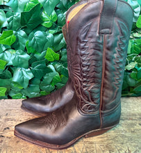 Afbeelding in Gallery-weergave laden, Nieuwe mooie leren laarzen van Sendra maat 42