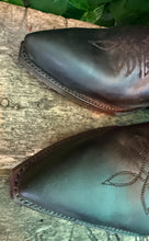 Afbeelding in Gallery-weergave laden, Nieuwe mooie leren laarzen van Sendra maat 42