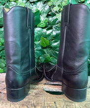 Afbeelding in Gallery-weergave laden, Nieuwe mooie laarzen met python leer van Sendra maat 41