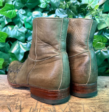 Afbeelding in Gallery-weergave laden, prachtige laarzen met python leer van Sendra maat 41