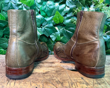 Afbeelding in Gallery-weergave laden, prachtige laarzen met python leer van Sendra maat 41