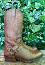 Afbeelding in Gallery-weergave laden, Bijna Nieuwe stoere biker boots van Sendra maat 38