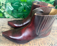 Afbeelding in Gallery-weergave laden, prachtige vintage boots van Sendra maat 42