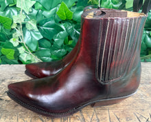 Afbeelding in Gallery-weergave laden, prachtige vintage boots van Sendra maat 42