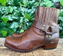 Afbeelding in Gallery-weergave laden, Bijna Nieuwe stoere biker boots van Sendra maat 46