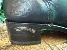 Afbeelding in Gallery-weergave laden, Prachtige vintage leren rijglaarzen van Sendra , maat 37
