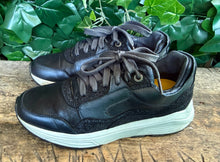 Afbeelding in Gallery-weergave laden, bijna Nieuwe sneakers van Xsensible maat 40 (wijdte GX)