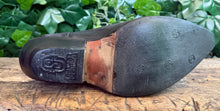 Afbeelding in Gallery-weergave laden, zo goed als nieuw mooie leren laars van Sendra maat 43