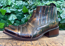 Afbeelding in Gallery-weergave laden, zo goed als nieuw mooie vintage leren laarzen van Sendra maat 42