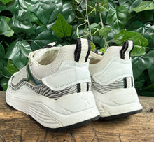 Afbeelding in Gallery-weergave laden, bijna Nieuwe sneakers van Xsensible maat 38 (wijdte G)