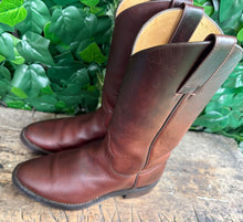 Afbeelding in Gallery-weergave laden, Bijna Nieuwe prachtige vintage laarzen van Sendra maat 41