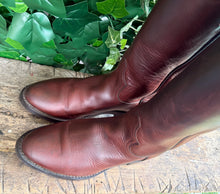 Afbeelding in Gallery-weergave laden, Bijna Nieuwe prachtige vintage laarzen van Sendra maat 41