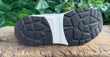 Afbeelding in Gallery-weergave laden, bijna Nieuwe sneakers van Xsensible maat 39 (wijdte G)