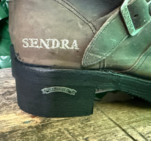 Afbeelding in Gallery-weergave laden, prachtige vintage plateau boots van Sendra maat 42
