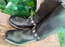 Afbeelding in Gallery-weergave laden, stoere vintage biker boots van Frye maat 44 (maat 11)