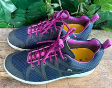 Afbeelding in Gallery-weergave laden, bijna Nieuwe sneakers van Xsensible maat 39 (wijdte H )