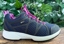 Afbeelding in Gallery-weergave laden, bijna Nieuwe sneakers van Xsensible maat 39 (wijdte H )