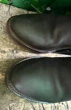 Afbeelding in Gallery-weergave laden, Bijna Nieuwe prachtige vintage laarzen van Sendra maat 42