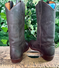 Afbeelding in Gallery-weergave laden, Bijna Nieuwe prachtige vintage laarzen van Sendra maat 42