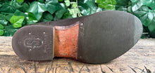 Afbeelding in Gallery-weergave laden, Bijna Nieuwe prachtige vintage laarzen van Sendra maat 42