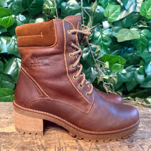 Afbeelding in Gallery-weergave laden, bijna Nieuwe veter boots van Panama Jack maat 41