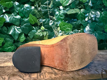 Afbeelding in Gallery-weergave laden, zo goed als nieuw vintage blokhak laars van Sendra maat 38