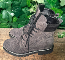 Afbeelding in Gallery-weergave laden, Nieuwe boots van Durea maat 37 (wijdte H)