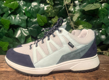 Afbeelding in Gallery-weergave laden, bijna Nieuwe sneakers van Xsensible maat 43 (wijdte H)