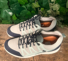 Afbeelding in Gallery-weergave laden, bijna Nieuwe sneakers van Xsensible maat 43 (wijdte H)