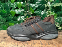 Afbeelding in Gallery-weergave laden, bijna Nieuwe sneakers van Xsensible maat 43 (wijdte HX)