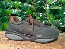Afbeelding in Gallery-weergave laden, bijna Nieuwe sneakers van Xsensible maat 43 (wijdte HX)
