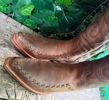 Afbeelding in Gallery-weergave laden, Nieuwe mooie leren laarzen van Sendra maat 42