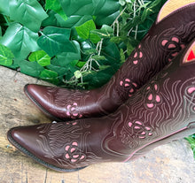 Afbeelding in Gallery-weergave laden, Nieuwe mooie leren laarzen van old west maat 41